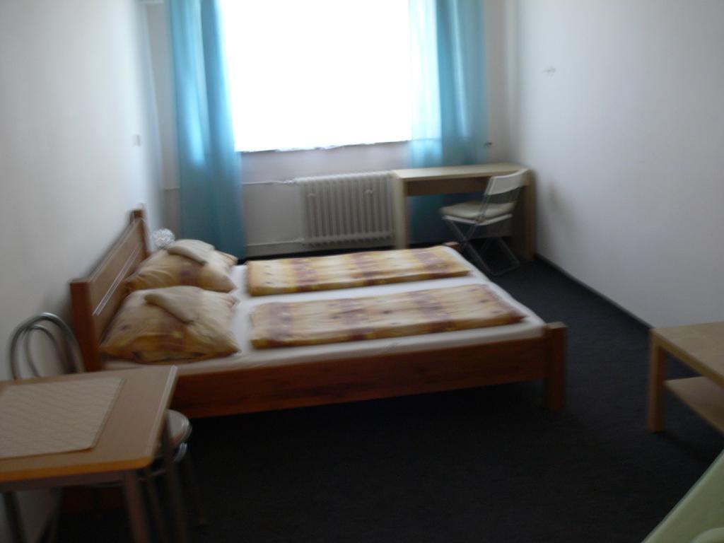 Lazza Motel Brünn  Kültér fotó