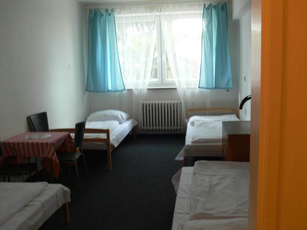 Lazza Motel Brünn  Kültér fotó